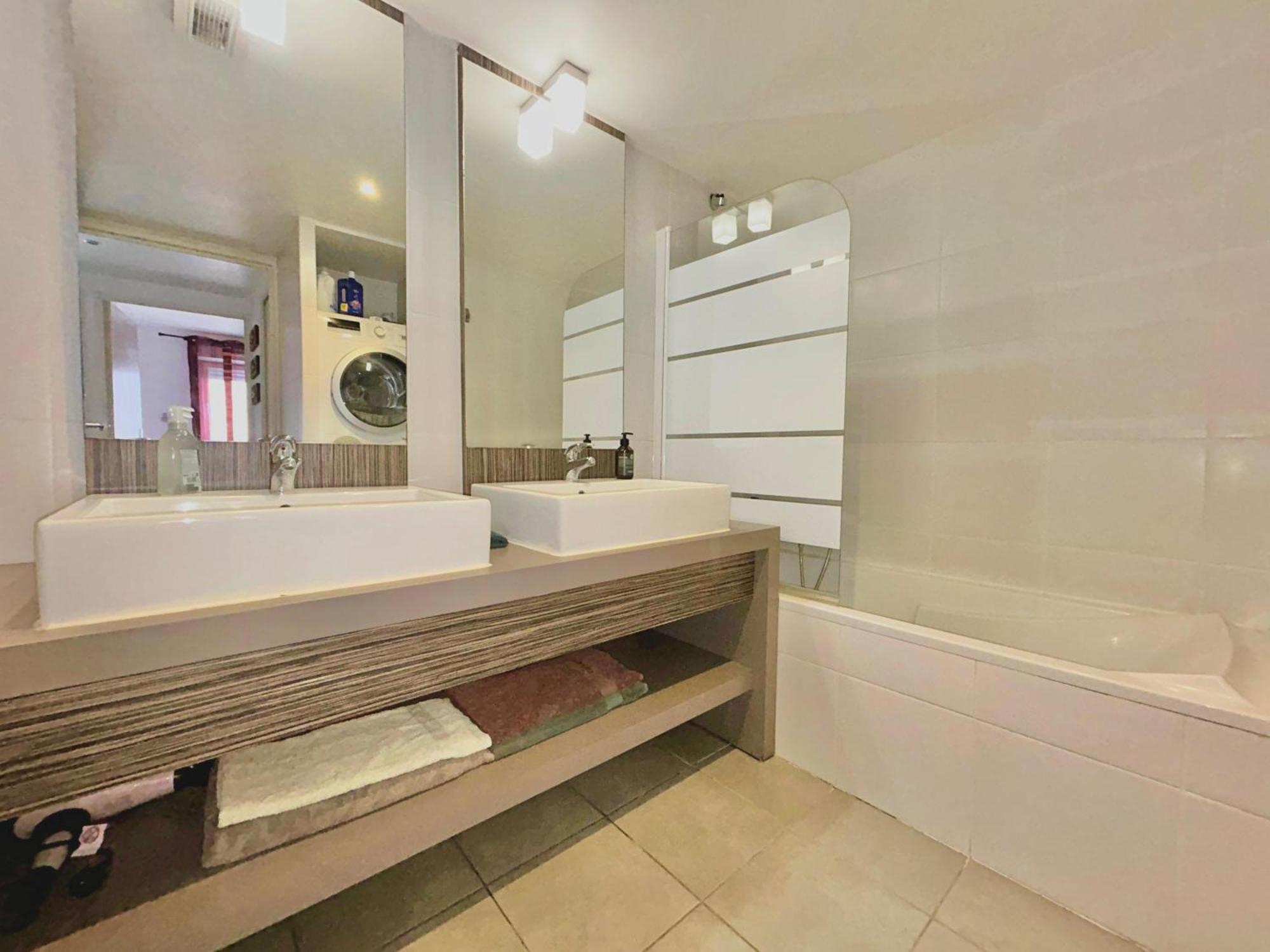 מרסיי Le 13Or - Appartement De Charme En Plein Centre Ville Avec Parking Et Jolie Terrasse - Panier Joliette Vieux Port מראה חיצוני תמונה